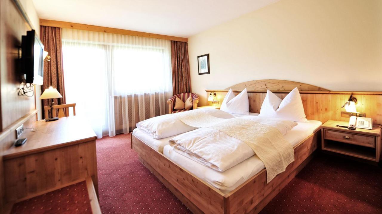 Hotel Koenigsblick By Keyone Fulpmes Kültér fotó