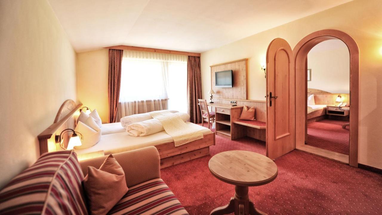 Hotel Koenigsblick By Keyone Fulpmes Kültér fotó