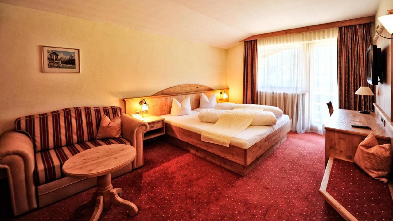 Hotel Koenigsblick By Keyone Fulpmes Kültér fotó